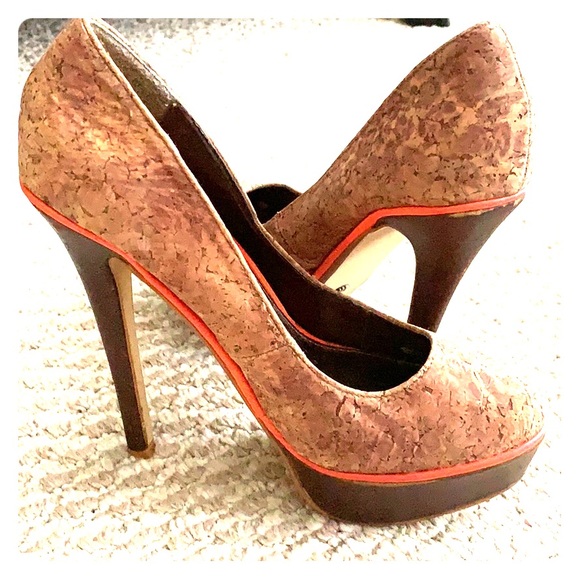 Dereon Platforms - Picture 1 of 8